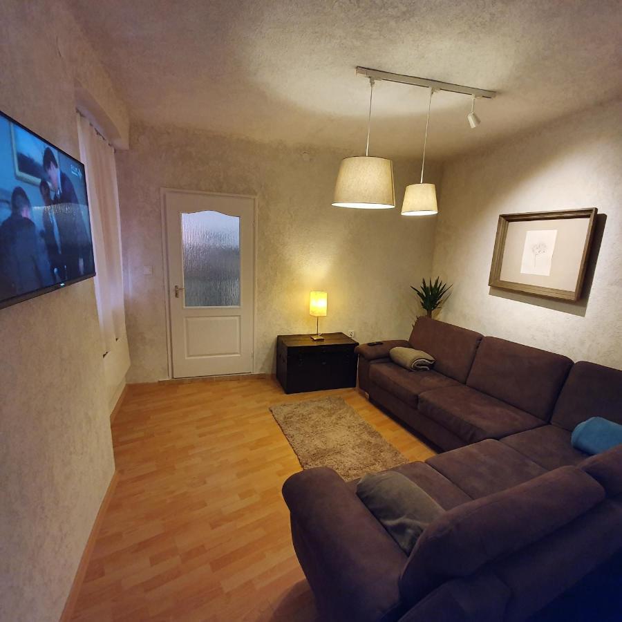 Corte Apartman Pápa Exterior foto
