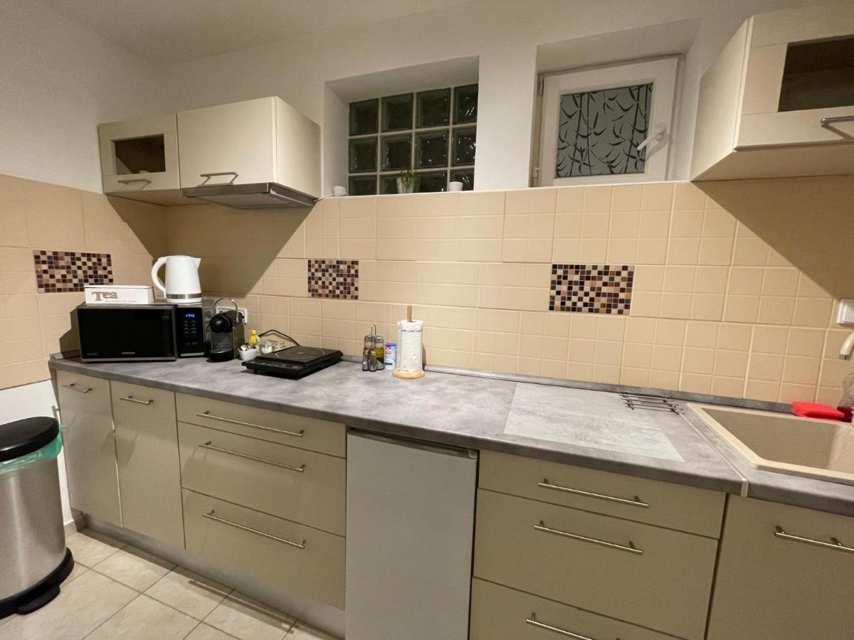 Corte Apartman Pápa Exterior foto